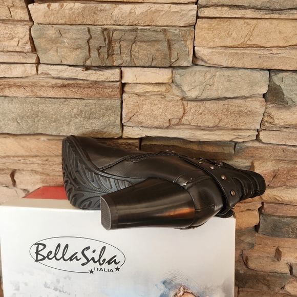 Short Bots - Picture 7 of 13